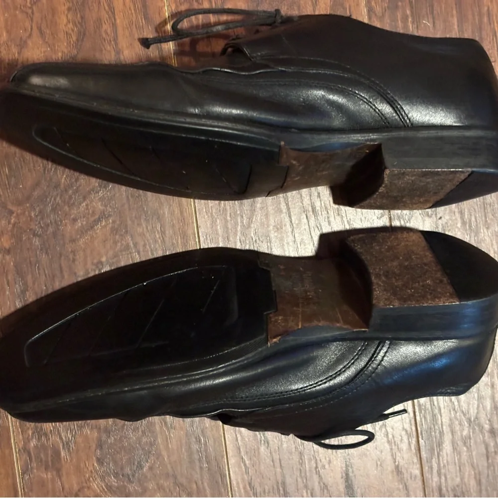 Johnson& Murphy Black Leather Oxford Shoes with Square Toe